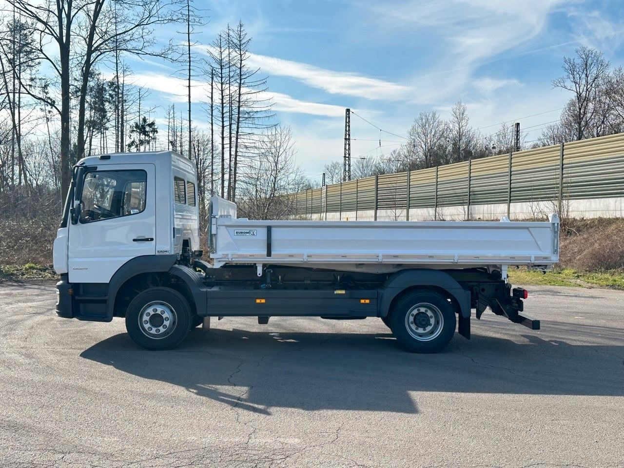 Mercedes-Benz Atego 1224 K EuromixMTP 3-Seiten-Kipper - Sklápěč: obrázek 4 Mercedes-Benz Atego 1224 K EuromixMTP 3-Seiten-Kipper - Sklápěč: obrázek 4