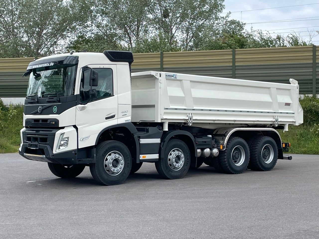 Volvo FMX 460 8x4 / WECHSELSYSTEM KIPPER+MISCHER Volvo FMX 460 8x4 / WECHSELSYSTEM KIPPER+MISCHER - Autodomíchávač: obrázek 2 Volvo FMX 460 8x4 / WECHSELSYSTEM KIPPER+MISCHER Volvo FMX 460 8x4 / WECHSELSYSTEM KIPPER+MISCHER - Autodomíchávač: obrázek 2