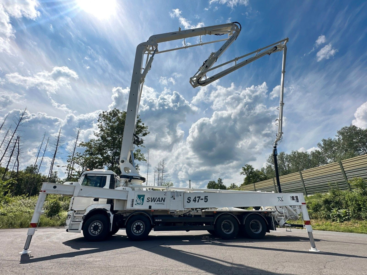 Volvo FMX 500 8x4 SWAN 47m Betonpumpe EuromixMTP - Autočerpadlo: obrázek 5 Volvo FMX 500 8x4 SWAN 47m Betonpumpe EuromixMTP - Autočerpadlo: obrázek 5