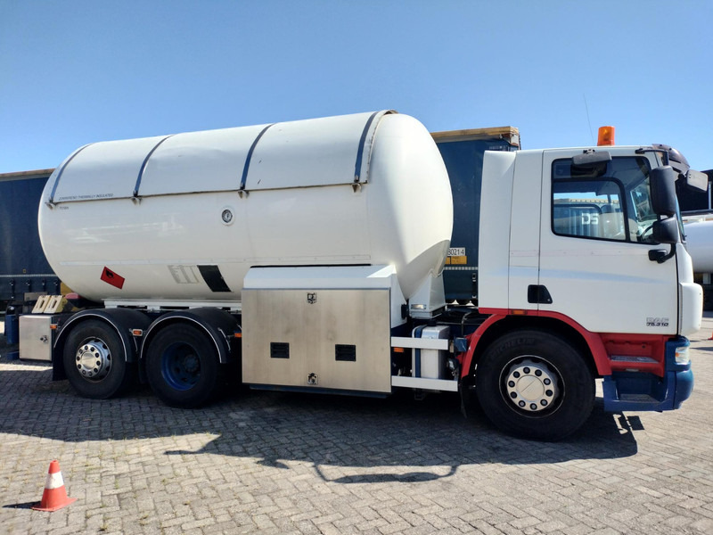 DAF FAN CF75. 6x2 -24030 Liter Gas tank truck ID 2.166 Rootselaar, flowmeter, pump, sunroof on tank - Cisternové vozidlo: obrázek 2 DAF FAN CF75. 6x2 -24030 Liter Gas tank truck ID 2.166 Rootselaar, flowmeter, pump, sunroof on tank - Cisternové vozidlo: obrázek 2