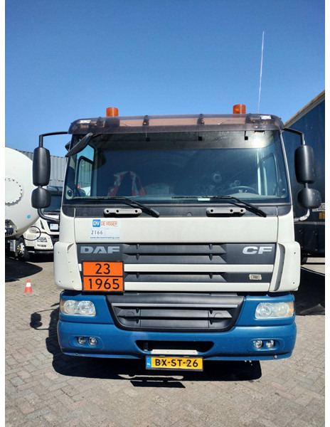 DAF FAN CF75. 6x2 -24030 Liter Gas tank truck ID 2.166 Rootselaar, flowmeter, pump, sunroof on tank - Cisternové vozidlo: obrázek 3 DAF FAN CF75. 6x2 -24030 Liter Gas tank truck ID 2.166 Rootselaar, flowmeter, pump, sunroof on tank - Cisternové vozidlo: obrázek 3