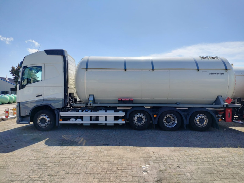 Volvo FH 420 8x2-4 -32791 L Gas tank truck -Gas, Gaz, LPG, GPL, Propane, Butane tank, Gastank ID 2.169 Eurotank, flowmeter, pump - Cisternové vozidlo: obrázek 1 Volvo FH 420 8x2-4 -32791 L Gas tank truck -Gas, Gaz, LPG, GPL, Propane, Butane tank, Gastank ID 2.169 Eurotank, flowmeter, pump - Cisternové vozidlo: obrázek 1