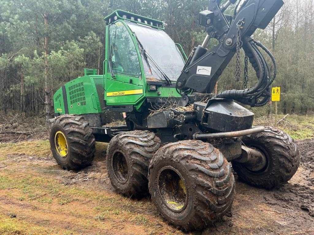 John Deere 1070 D - Harvestor: obrázek 1 John Deere 1070 D - Harvestor: obrázek 1