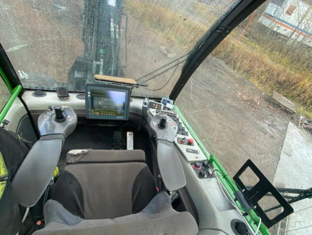 John Deere 1070 D - Harvestor: obrázek 4 John Deere 1070 D - Harvestor: obrázek 4