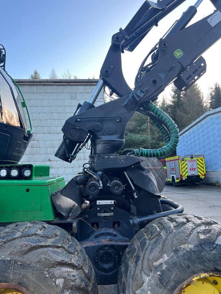 John Deere 1270 E IT 4 - Harvestor: obrázek 4 John Deere 1270 E IT 4 - Harvestor: obrázek 4