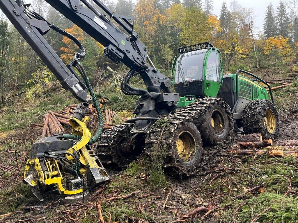John Deere 1270 E - Harvestor: obrázek 2 John Deere 1270 E - Harvestor: obrázek 2