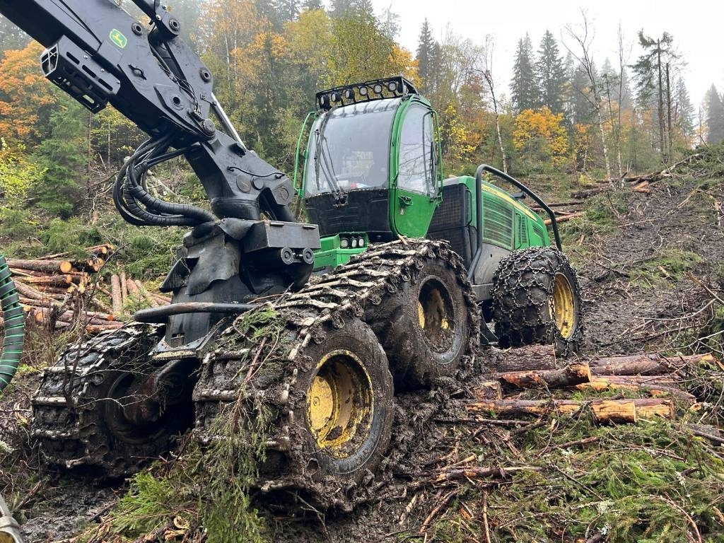 John Deere 1270 E - Harvestor: obrázek 3 John Deere 1270 E - Harvestor: obrázek 3
