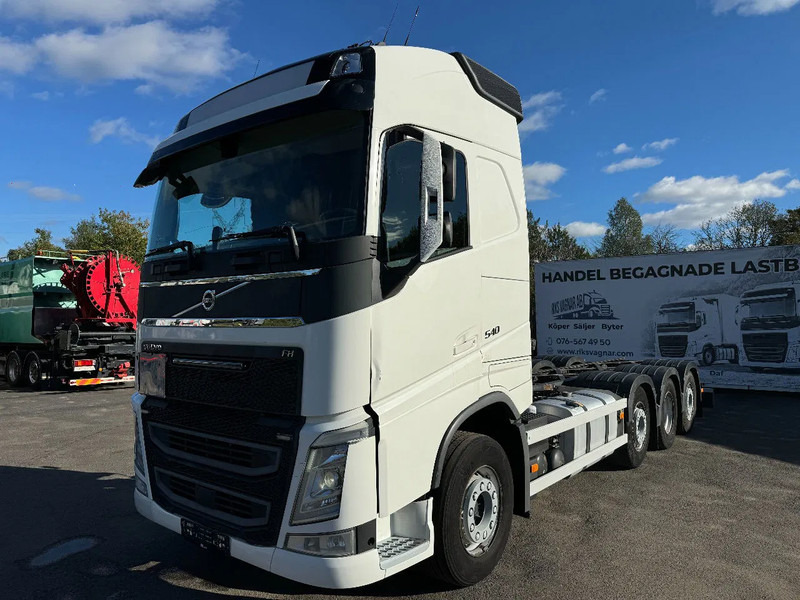 Volvo FH 540 8x2*4, ADR, Euro 6, Chassi (former Tank-truck), 2018 - Podvozek s kabinou: obrázek 3 Volvo FH 540 8x2*4, ADR, Euro 6, Chassi (former Tank-truck), 2018 - Podvozek s kabinou: obrázek 3