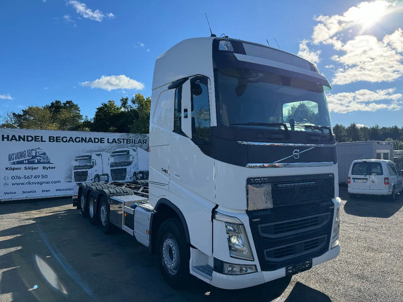 Volvo FH 540 8x2*4, ADR, Euro 6, Chassi (former Tank-truck), 2018 - Podvozek s kabinou: obrázek 1 Volvo FH 540 8x2*4, ADR, Euro 6, Chassi (former Tank-truck), 2018 - Podvozek s kabinou: obrázek 1