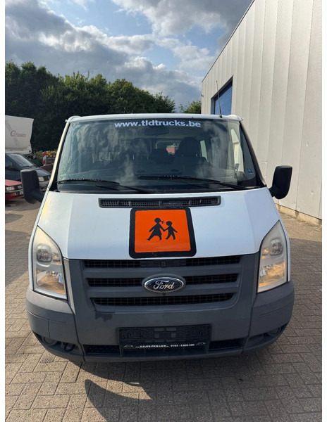 Ford TRANSIT - Autobus: obrázek 2 Ford TRANSIT - Autobus: obrázek 2