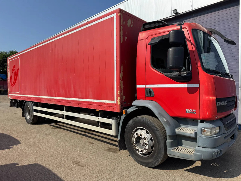 DAF LF 55.220 **MANUAL GEARBOX-EURO 4** - Skříňový nákladní auto: obrázek 3 DAF LF 55.220 **MANUAL GEARBOX-EURO 4** - Skříňový nákladní auto: obrázek 3