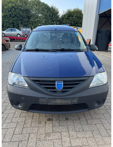 Dacia Logan **EURO 4** - Osobní auto: obrázek 2 Dacia Logan **EURO 4** - Osobní auto: obrázek 2