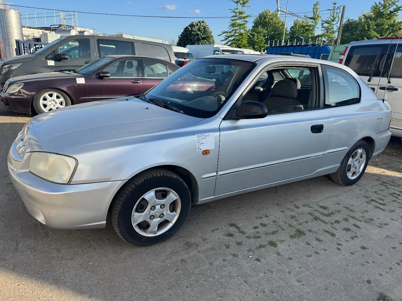 Hyundai Accent **PETROL-ESSENCE-BELGIUM CAR** - Sedan: obrázek 1 Hyundai Accent **PETROL-ESSENCE-BELGIUM CAR** - Sedan: obrázek 1