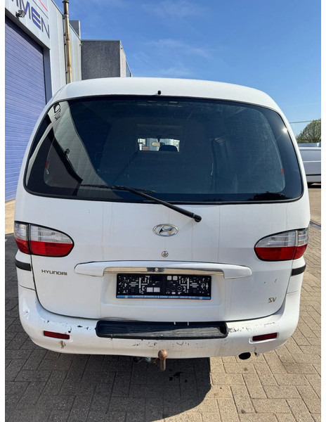 Hyundai H200 - Furgon: obrázek 5 Hyundai H200 - Furgon: obrázek 5