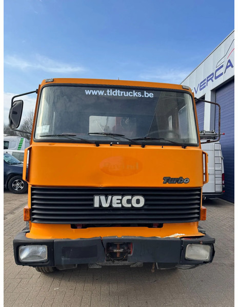 Iveco Turbotech **VACUMTRUCK-HYDROCUREUR** - Čistič odpadových jam: obrázek 2 Iveco Turbotech **VACUMTRUCK-HYDROCUREUR** - Čistič odpadových jam: obrázek 2