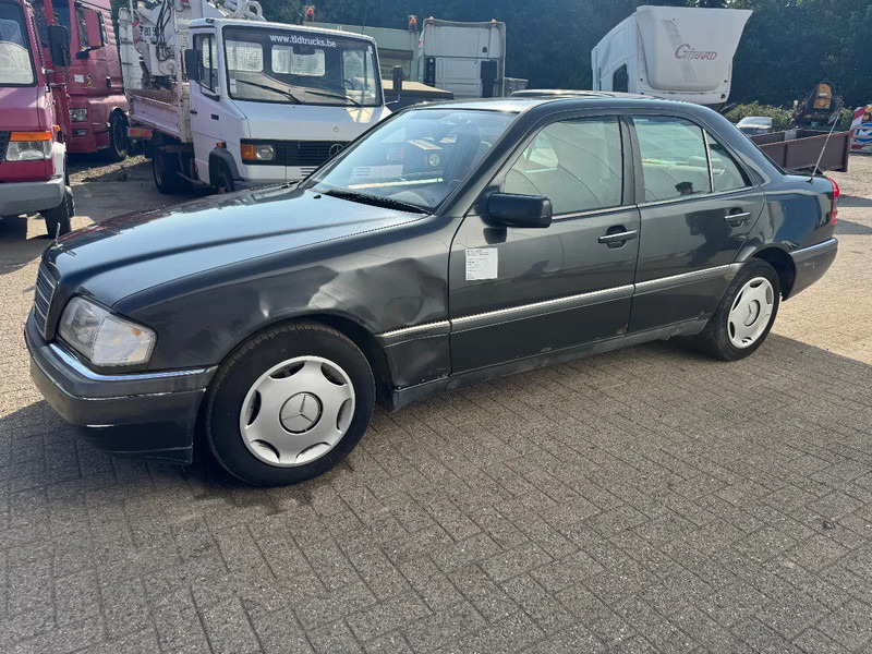 Mercedes-Benz C-Klasse **C220DIESEL-BELGIANCAR** - Sedan: obrázek 1 Mercedes-Benz C-Klasse **C220DIESEL-BELGIANCAR** - Sedan: obrázek 1