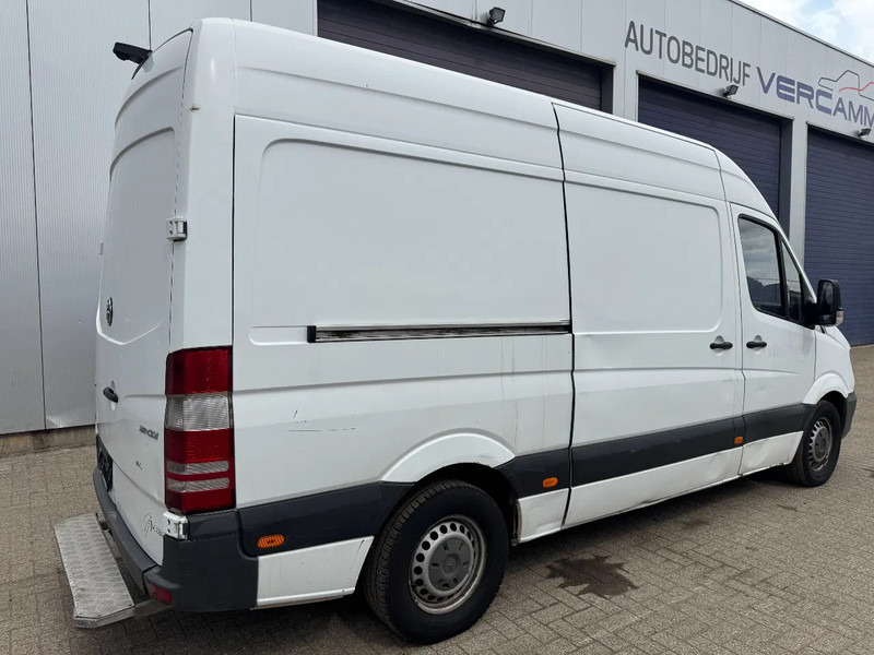 Mercedes-Benz Sprinter 311 **COOLING FOR MEDICATION TRANSPORT-EURO6B-AIRCO** - Chladící dodávka: obrázek 4 Mercedes-Benz Sprinter 311 **COOLING FOR MEDICATION TRANSPORT-EURO6B-AIRCO** - Chladící dodávka: obrázek 4