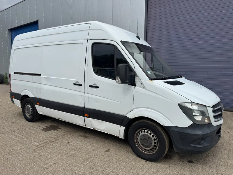 Mercedes-Benz Sprinter 311 **COOLING FOR MEDICATION TRANSPORT-EURO6B-AIRCO** - Chladící dodávka: obrázek 3 Mercedes-Benz Sprinter 311 **COOLING FOR MEDICATION TRANSPORT-EURO6B-AIRCO** - Chladící dodávka: obrázek 3