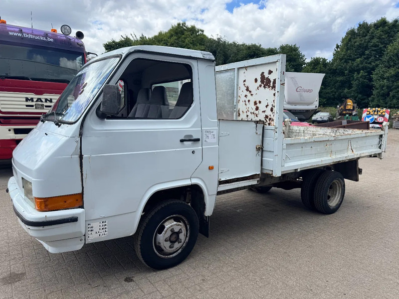Nissan Trade **TIPPER/BENNE** - Dodávka sklápěč: obrázek 1 Nissan Trade **TIPPER/BENNE** - Dodávka sklápěč: obrázek 1