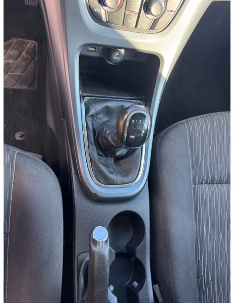 Sedan Opel Astra **EURO5-AIRCO**: obrázek 12