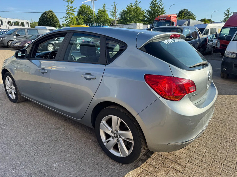 Sedan Opel Astra **EURO5-AIRCO**: obrázek 6