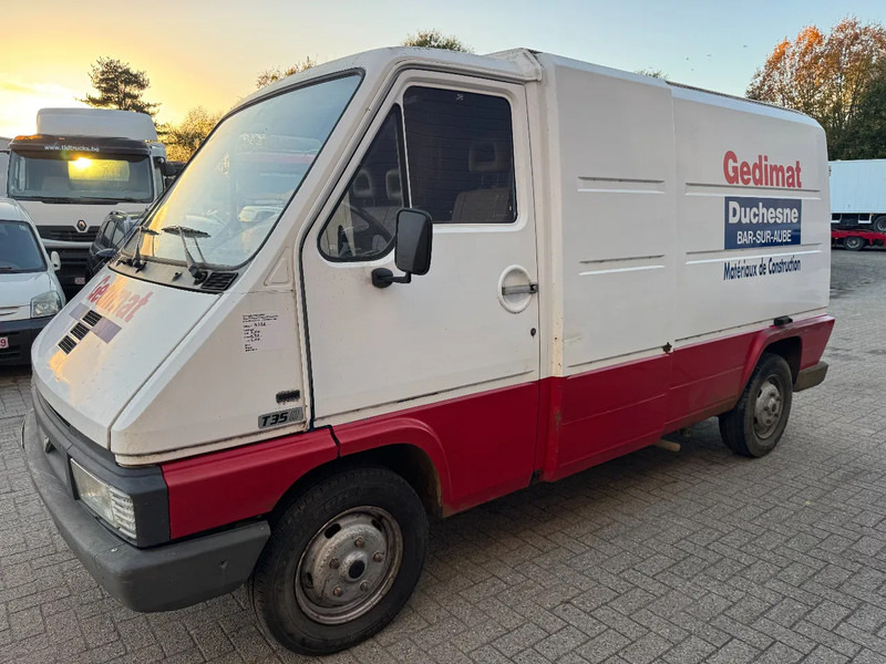 Renault Master **T35D-CAMIONETTE FRANCAIS** - Furgon: obrázek 1 Renault Master **T35D-CAMIONETTE FRANCAIS** - Furgon: obrázek 1