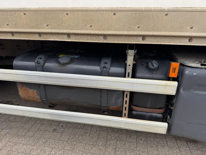 Scania P320 **6X2-STEERING AXXLE** - Skříňový nákladní auto: obrázek 4 Scania P320 **6X2-STEERING AXXLE** - Skříňový nákladní auto: obrázek 4