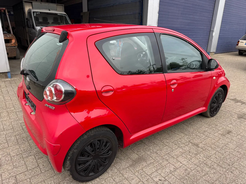 Toyota Aygo **5DOORS-BELGIAN CAR** - Hatchback: obrázek 4 Toyota Aygo **5DOORS-BELGIAN CAR** - Hatchback: obrázek 4