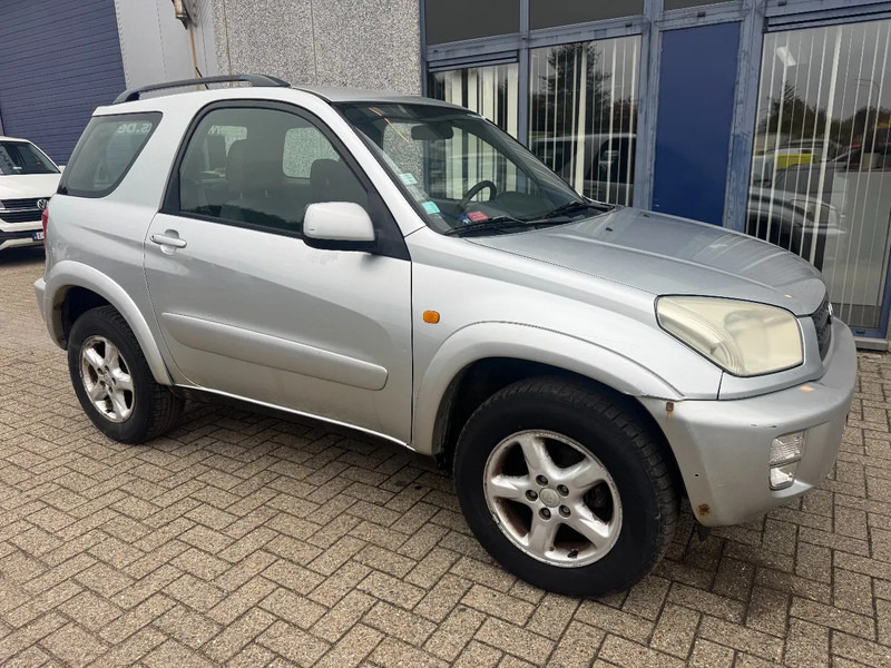 Toyota RAV4 **PETROL-AIRCO** - Osobní auto: obrázek 3 Toyota RAV4 **PETROL-AIRCO** - Osobní auto: obrázek 3