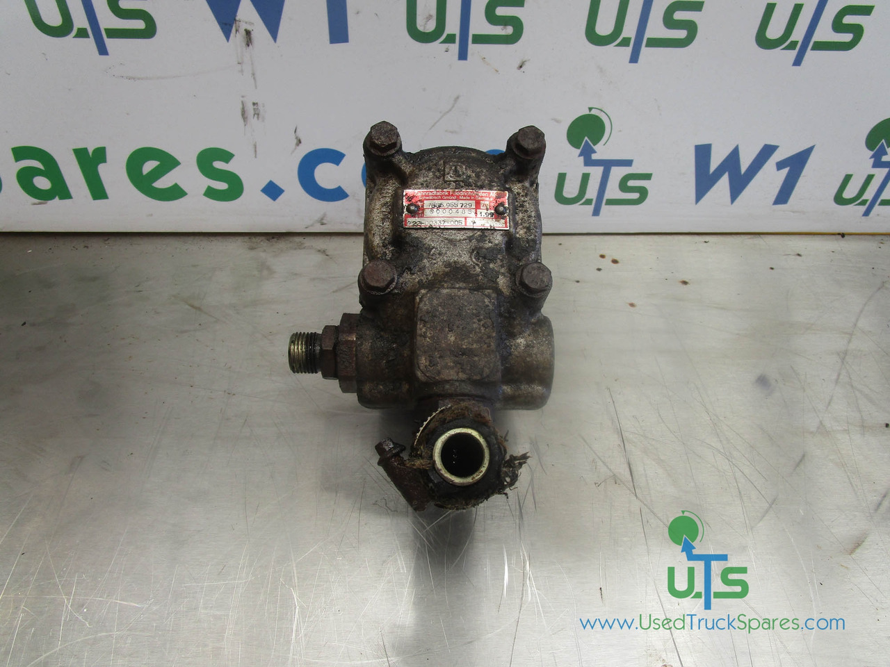 CAT C10 / C12 ZF POWER STEERING PUMP P/NO 7685955729 - Ovládání volantem pro Nákladní auto: obrázek 1 CAT C10 / C12 ZF POWER STEERING PUMP P/NO 7685955729 - Ovládání volantem pro Nákladní auto: obrázek 1