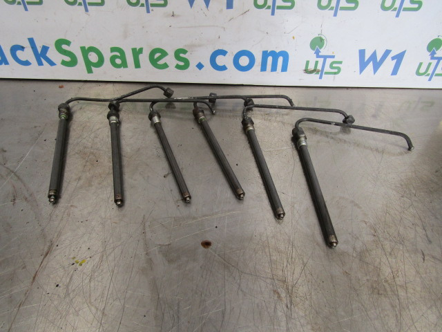 DAF XF 105 460 (MX340SI) INJECTOR PIPE & SLEEVES SET (6) - Motor a díly pro Nákladní auto: obrázek 1 DAF XF 105 460 (MX340SI) INJECTOR PIPE & SLEEVES SET (6) - Motor a díly pro Nákladní auto: obrázek 1