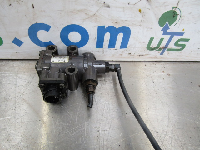 MAN TGM 340 DO836 EGR SOLENOID VALVE NORGREN 4068531 P/NO 51-25907-0123 - Motor a díly pro Nákladní auto: obrázek 1 MAN TGM 340 DO836 EGR SOLENOID VALVE NORGREN 4068531 P/NO 51-25907-0123 - Motor a díly pro Nákladní auto: obrázek 1