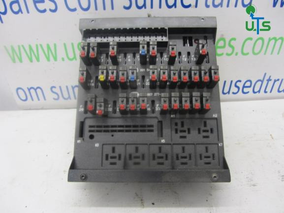 MERCEDES ATEGO 1823 FUSEBOARD P/NO 0015430615 - Elektrický systém pro Nákladní auto: obrázek 1 MERCEDES ATEGO 1823 FUSEBOARD P/NO 0015430615 - Elektrický systém pro Nákladní auto: obrázek 1