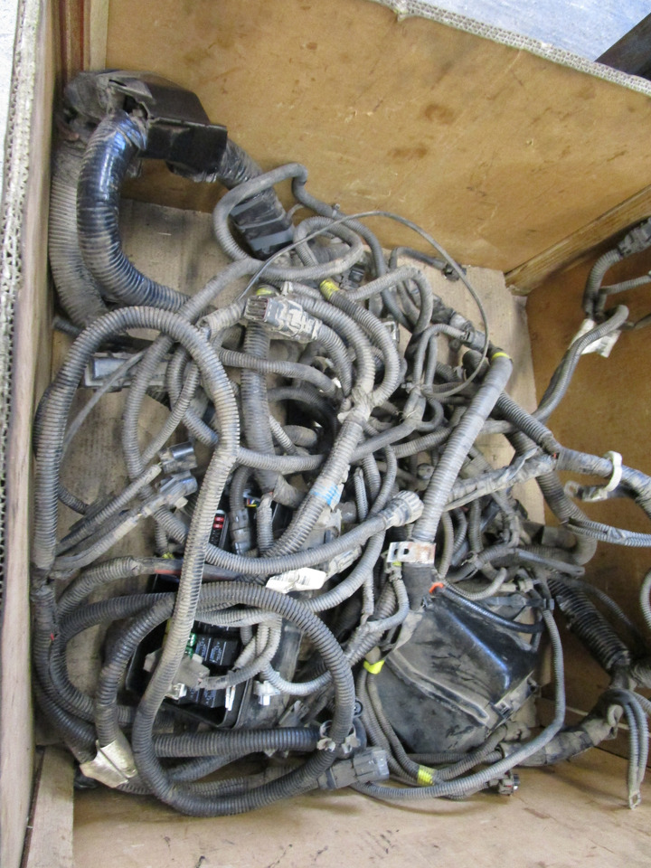 MITSUBISHI FUSO 4P10 COMPLETE WIRING HARNESS - Elektrický systém pro Nákladní auto: obrázek 1 MITSUBISHI FUSO 4P10 COMPLETE WIRING HARNESS - Elektrický systém pro Nákladní auto: obrázek 1