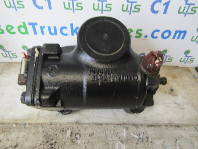 RENAULT MIDLUM 160/180 DXI 7.5 TON STEERING BOX P/NO 90202B SLR2250310 - Ovládání volantem pro Nákladní auto: obrázek 1 RENAULT MIDLUM 160/180 DXI 7.5 TON STEERING BOX P/NO 90202B SLR2250310 - Ovládání volantem pro Nákladní auto: obrázek 1