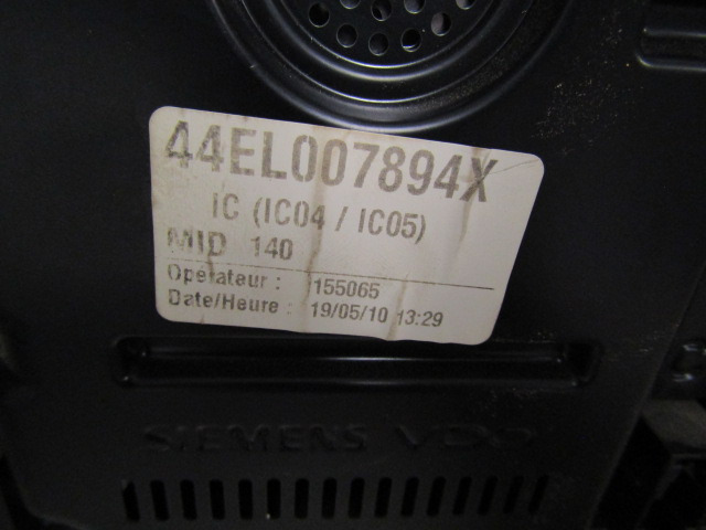 RENAULT MIDLUM DXI CLOCK CLUSTER P/NO 7421050636-04 - Kabina a interiér pro Nákladní auto: obrázek 2 RENAULT MIDLUM DXI CLOCK CLUSTER P/NO 7421050636-04 - Kabina a interiér pro Nákladní auto: obrázek 2
