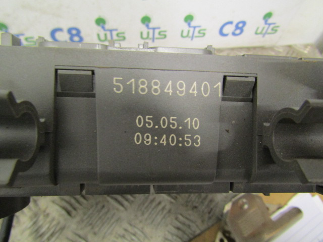RENAULT MIDLUM DXI FUSEBOARD P/NO 518849401 - Elektrický systém pro Nákladní auto: obrázek 2 RENAULT MIDLUM DXI FUSEBOARD P/NO 518849401 - Elektrický systém pro Nákladní auto: obrázek 2