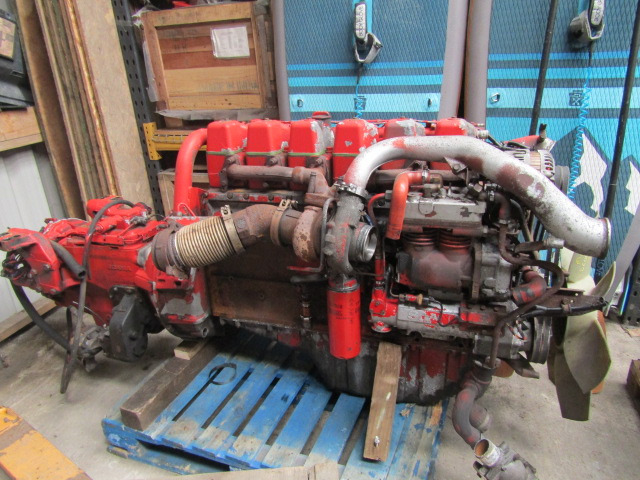 SCANIA P94 260 ENGINE & GEARBOX TYPE DSC9-12 COMPLETE WITH MANUAL PUMP - Převodovka pro Nákladní auto: obrázek 1 SCANIA P94 260 ENGINE & GEARBOX TYPE DSC9-12 COMPLETE WITH MANUAL PUMP - Převodovka pro Nákladní auto: obrázek 1