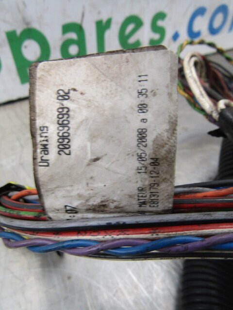 VOLVO FH13A ECU / FUSEBOARD HARNESS P/NO 20969699 / 02 - Řídicí blok pro Nákladní auto: obrázek 3 VOLVO FH13A ECU / FUSEBOARD HARNESS P/NO 20969699 / 02 - Řídicí blok pro Nákladní auto: obrázek 3