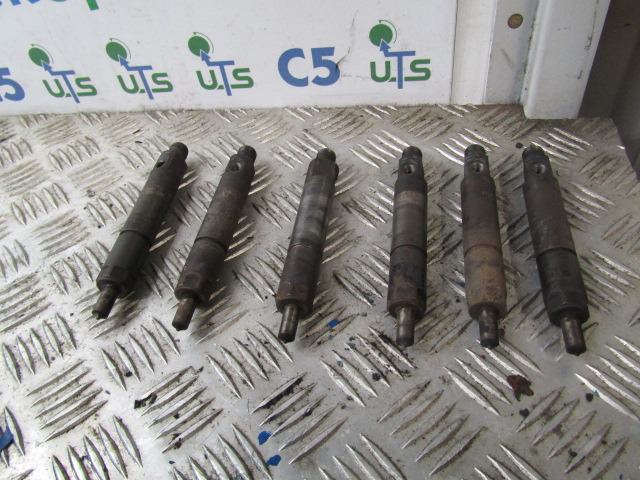VOLVO FLE D6B 220/250 BOSCH INJECTORS P/NO 0432191405 - Palivový systém pro Nákladní auto: obrázek 1 VOLVO FLE D6B 220/250 BOSCH INJECTORS P/NO 0432191405 - Palivový systém pro Nákladní auto: obrázek 1