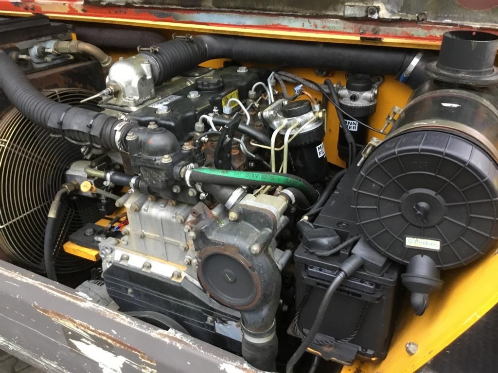 Ahlmann AT 628 VARIOSHIFT - Teleskopický manipulátor: obrázek 3 Ahlmann AT 628 VARIOSHIFT - Teleskopický manipulátor: obrázek 3