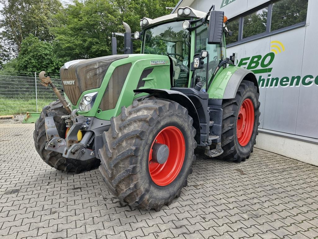 Fendt 826 VARIO PROFI PLUS - Traktor: obrázek 1 Fendt 826 VARIO PROFI PLUS - Traktor: obrázek 1