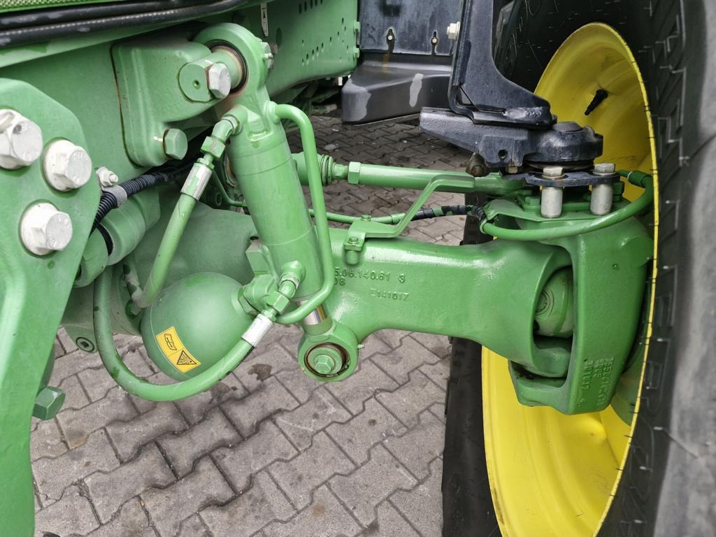Traktor John Deere 6230R: obrázek 9