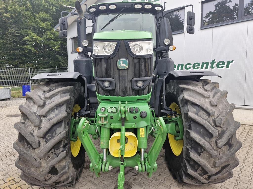 Traktor John Deere 6230R: obrázek 30
