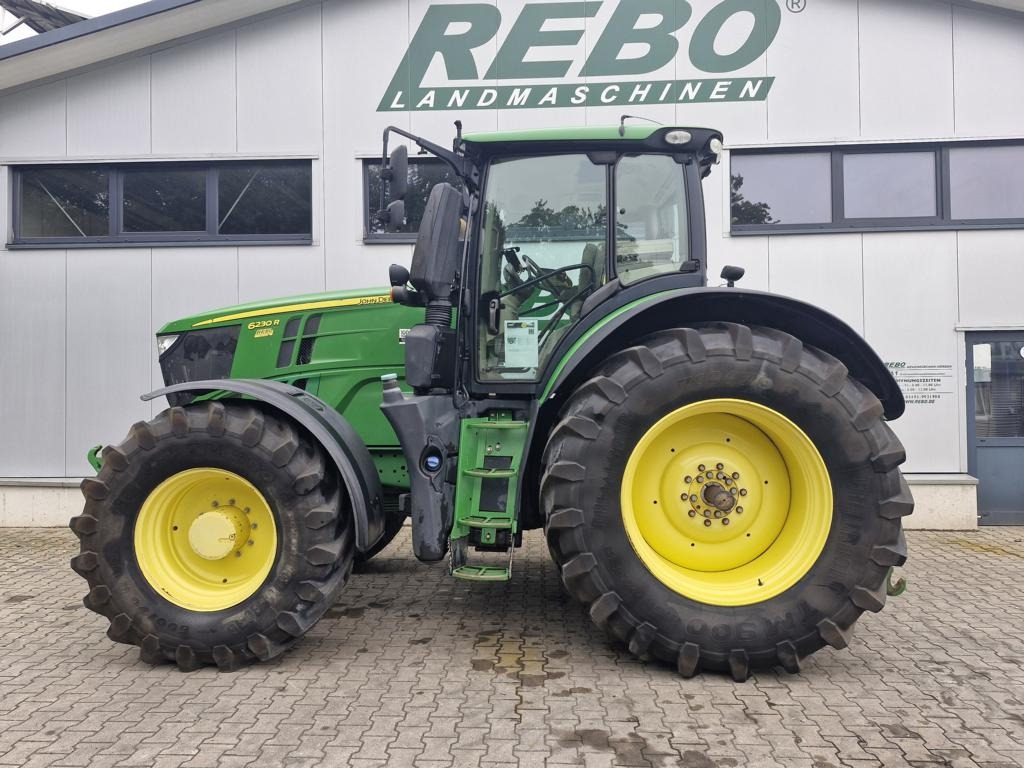Traktor John Deere 6230R: obrázek 24