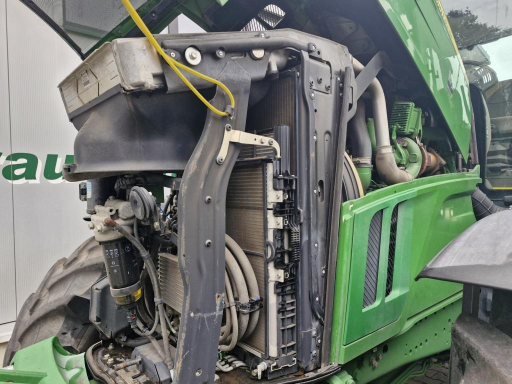 John Deere 6230R - Traktor: obrázek 4 John Deere 6230R - Traktor: obrázek 4