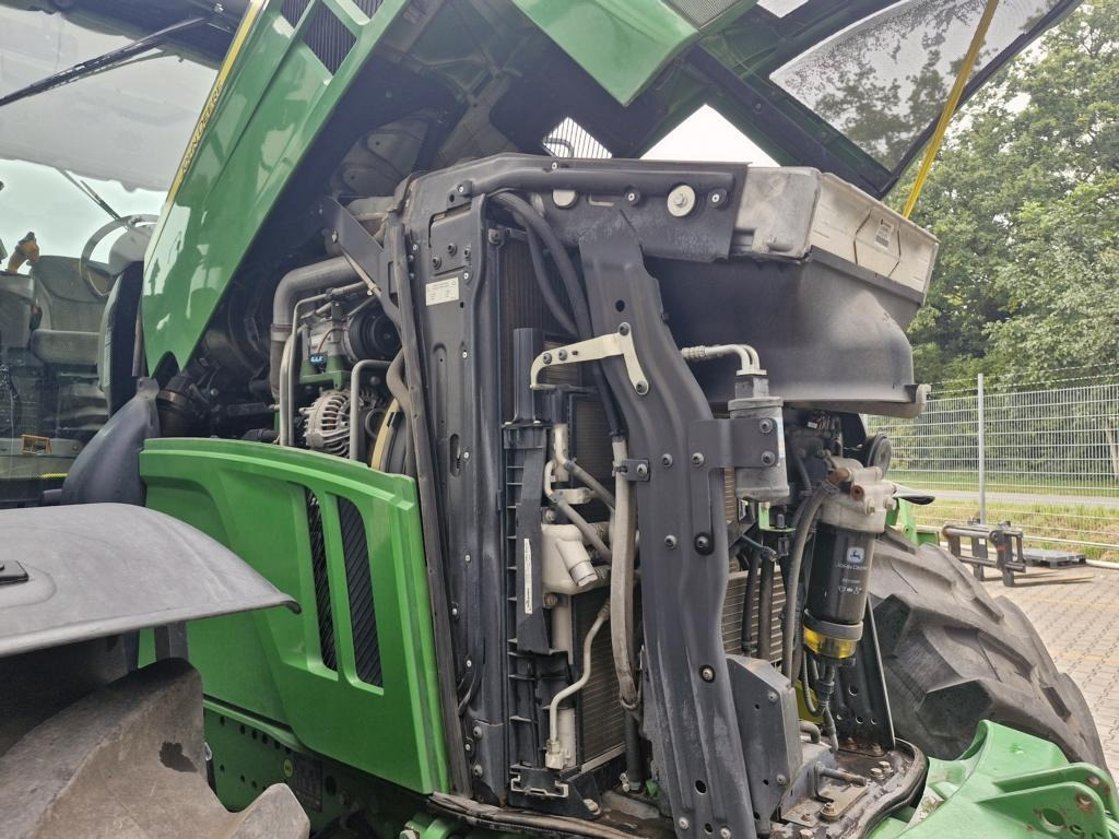 John Deere 6230R - Traktor: obrázek 3 John Deere 6230R - Traktor: obrázek 3