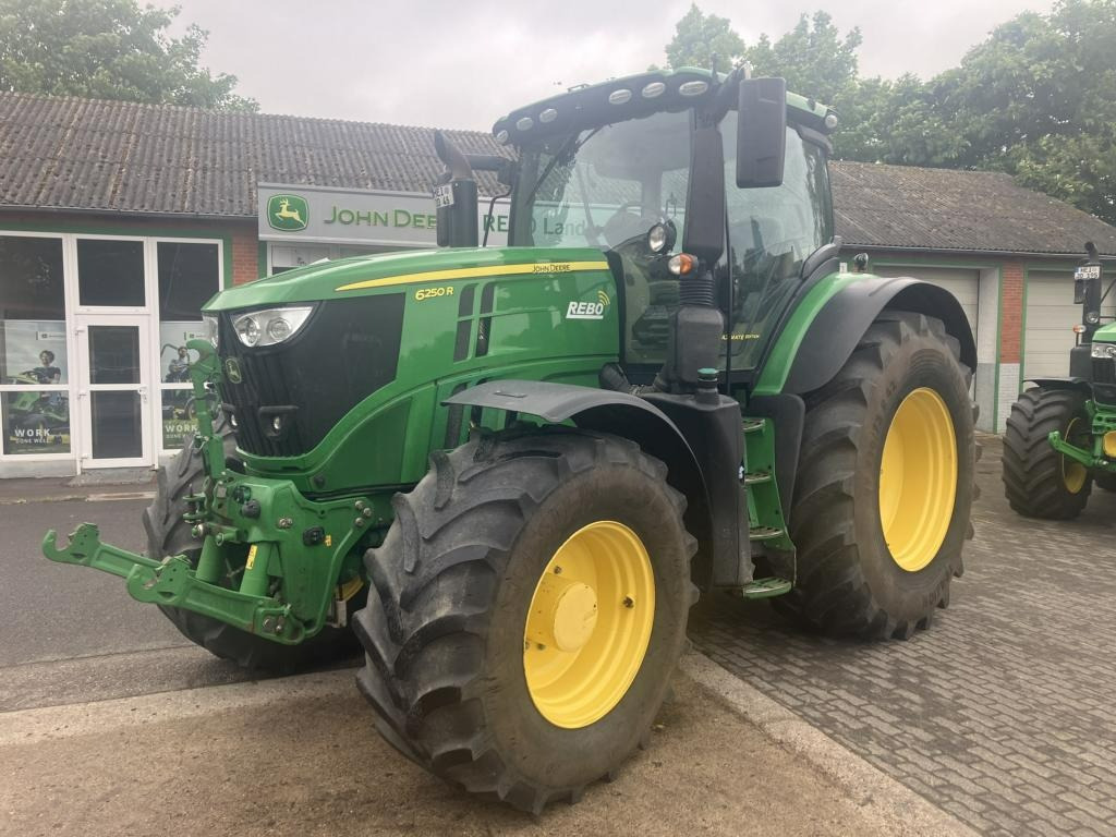 John Deere 6250 R Ultimate - Traktor: obrázek 1 John Deere 6250 R Ultimate - Traktor: obrázek 1