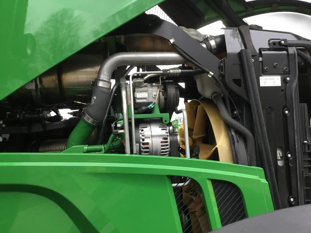 John Deere 6250R - Traktor: obrázek 2 John Deere 6250R - Traktor: obrázek 2