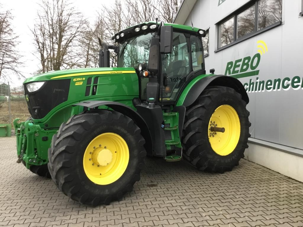 John Deere 6250R - Traktor: obrázek 1 John Deere 6250R - Traktor: obrázek 1